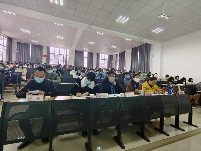 5C7896062FD7DECC25A4147B45B37192